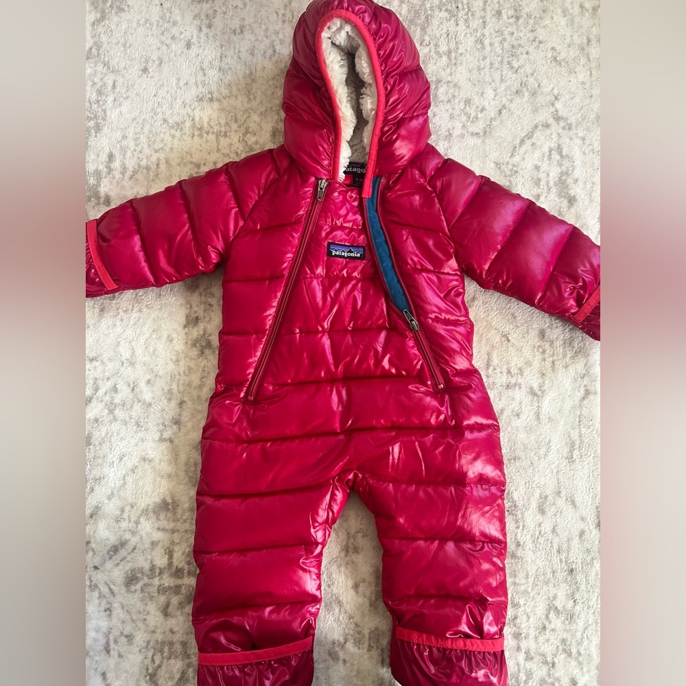 Patagonia Infant Bunting in Vibrant Pink